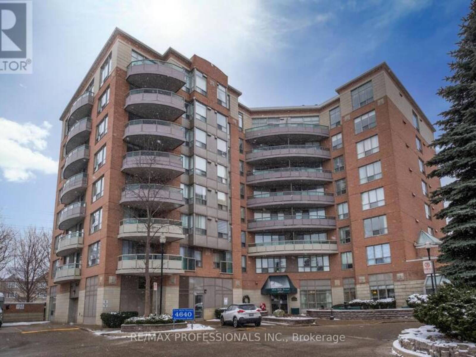 801 - 4640 KIMBERMOUNT AVENUE, Mississauga, Ontario L5M 5W6