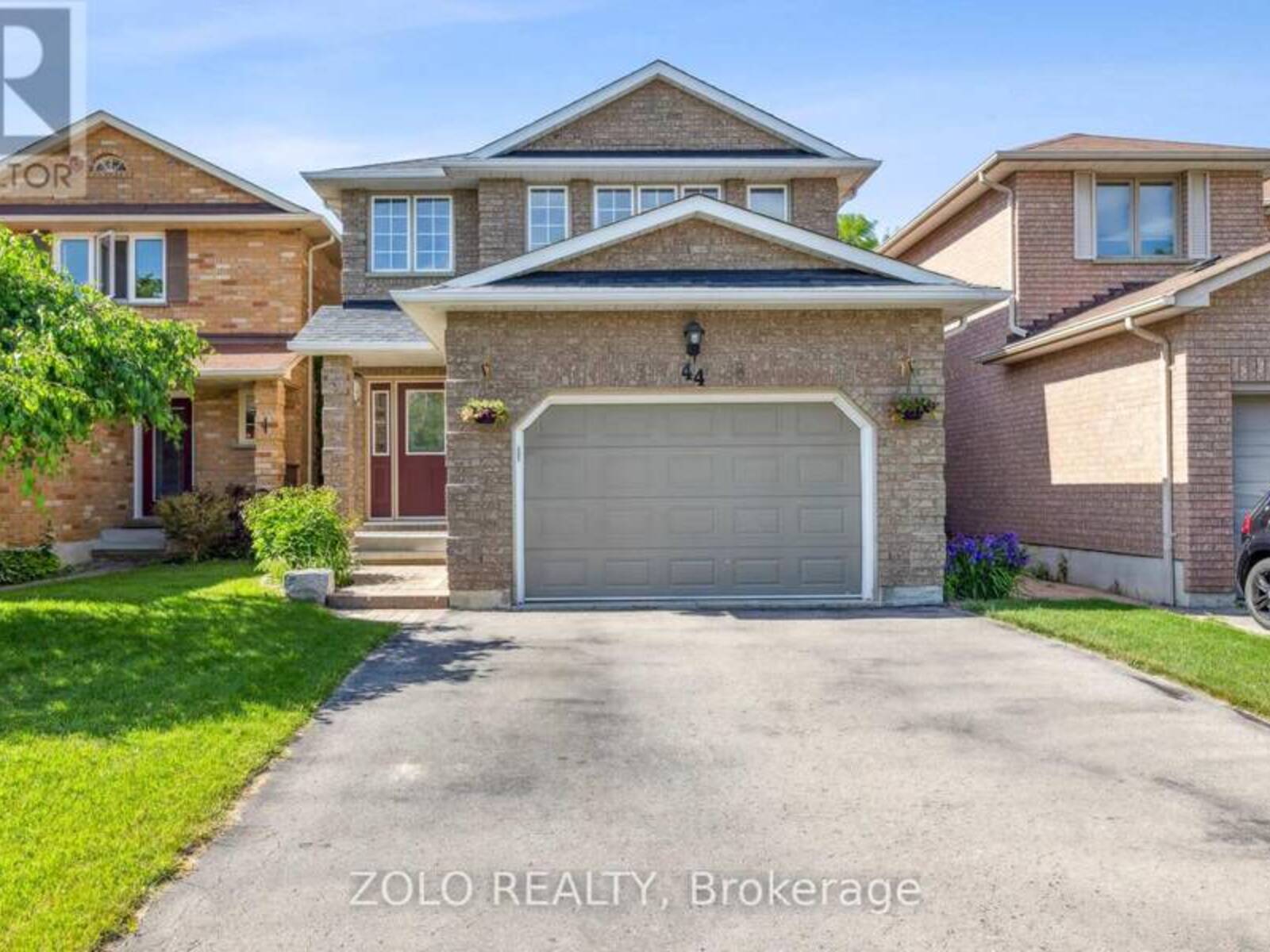 44 STAGEMASTER CRESCENT, Clarington, Ontario L1E 2Y7