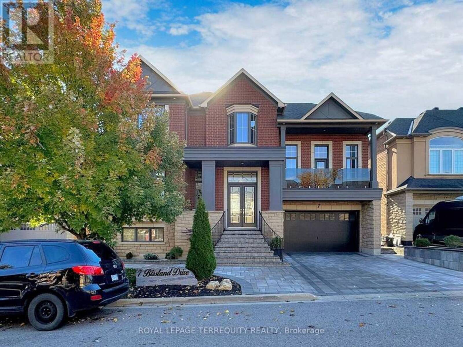 7 BISSLAND DRIVE, Ajax, Ontario L1Z 0E1