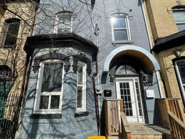 414 DUNDAS STREET E Toronto Ontario, M5A 2A8 - 8 Bedrooms Home For Sale