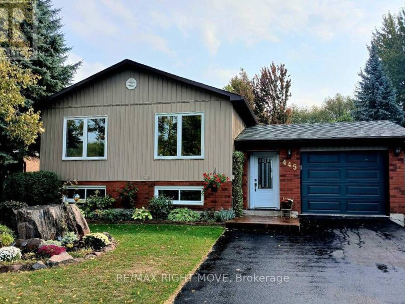 445 MOONEY CRESCENT, Orillia, Ontario L3V 6R5