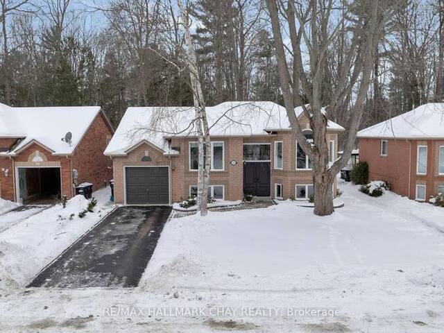 26 BRILLINGER DRIVE Wasaga Beach Ontario, L9Z 1L4