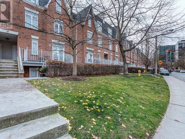 1702 - 17 SUDBURY STREET Toronto Ontario, M6J 3W6