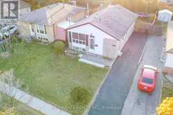 126 PORCHESTER DRIVE W | Toronto Ontario | Slide Image Four