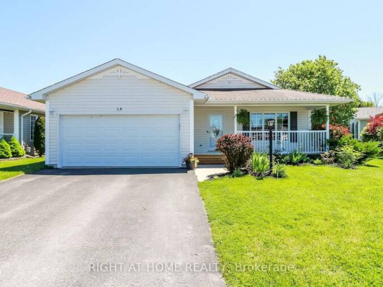 14 ILLINOIS CRESCENT, Wasaga Beach, Ontario L9Z 3A8