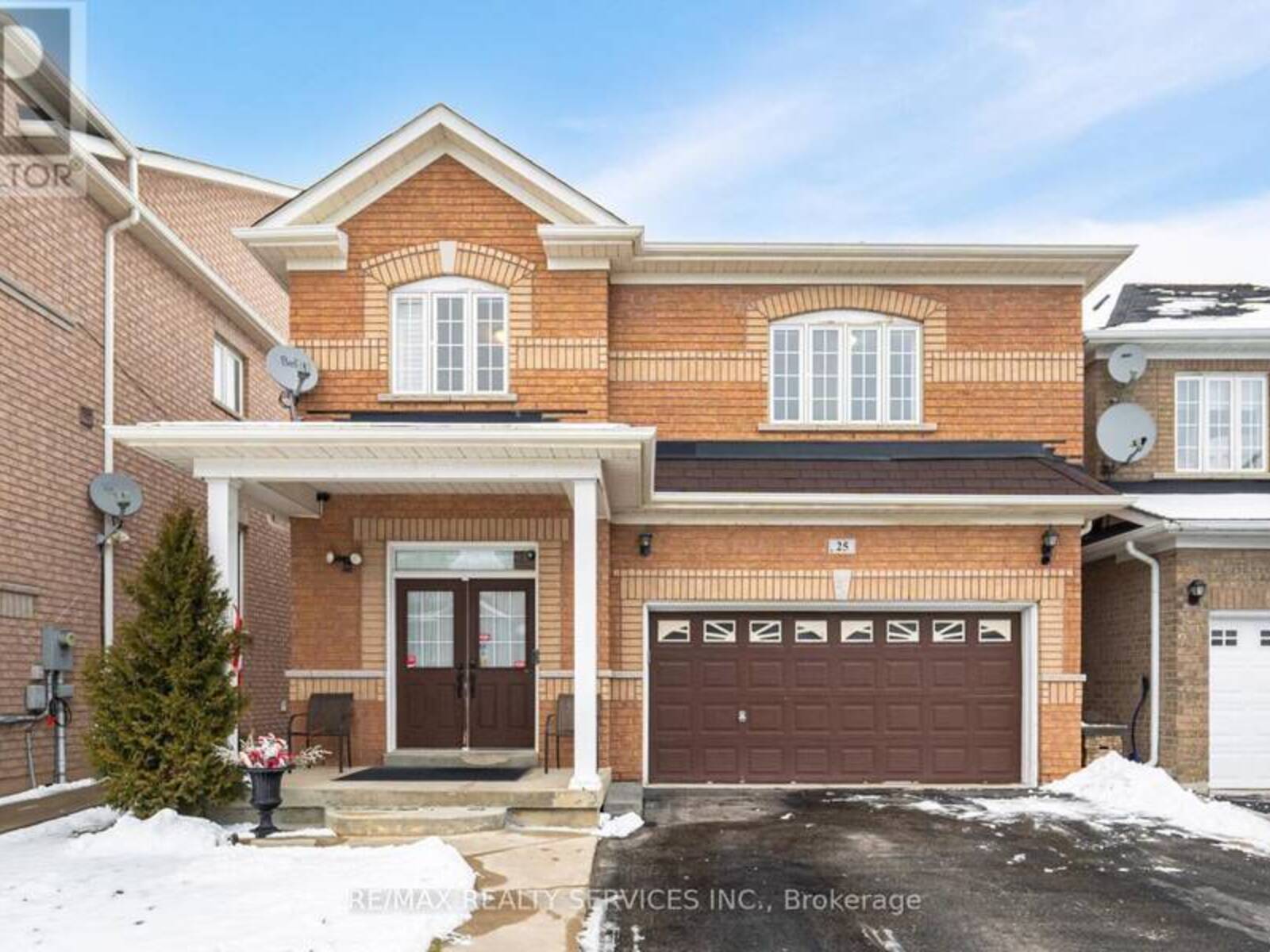 25 PAPE DRIVE, Brampton, Ontario L6R 0H7