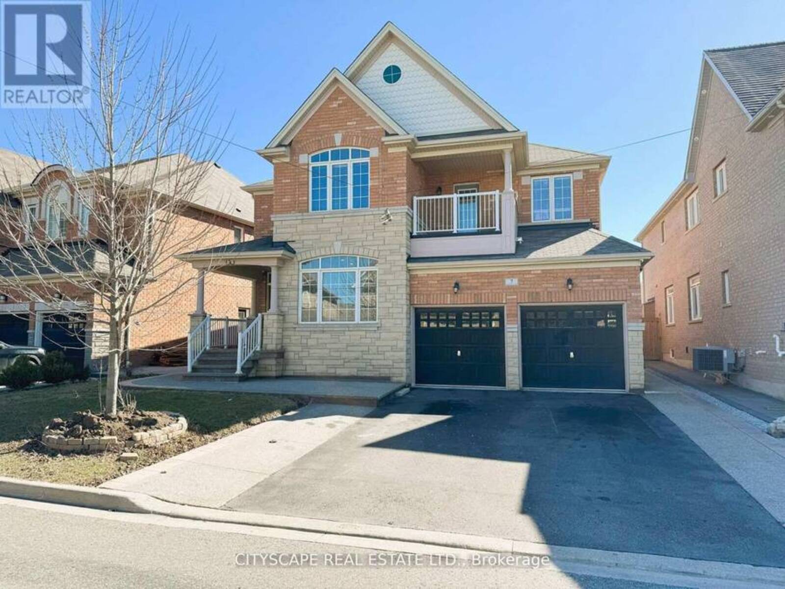 7 ATTRACTION DRIVE, Brampton, Ontario L6Y 2Z8