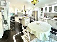 403 GLENASHTON DRIVE | Oakville Ontario | Slide Image Twelve