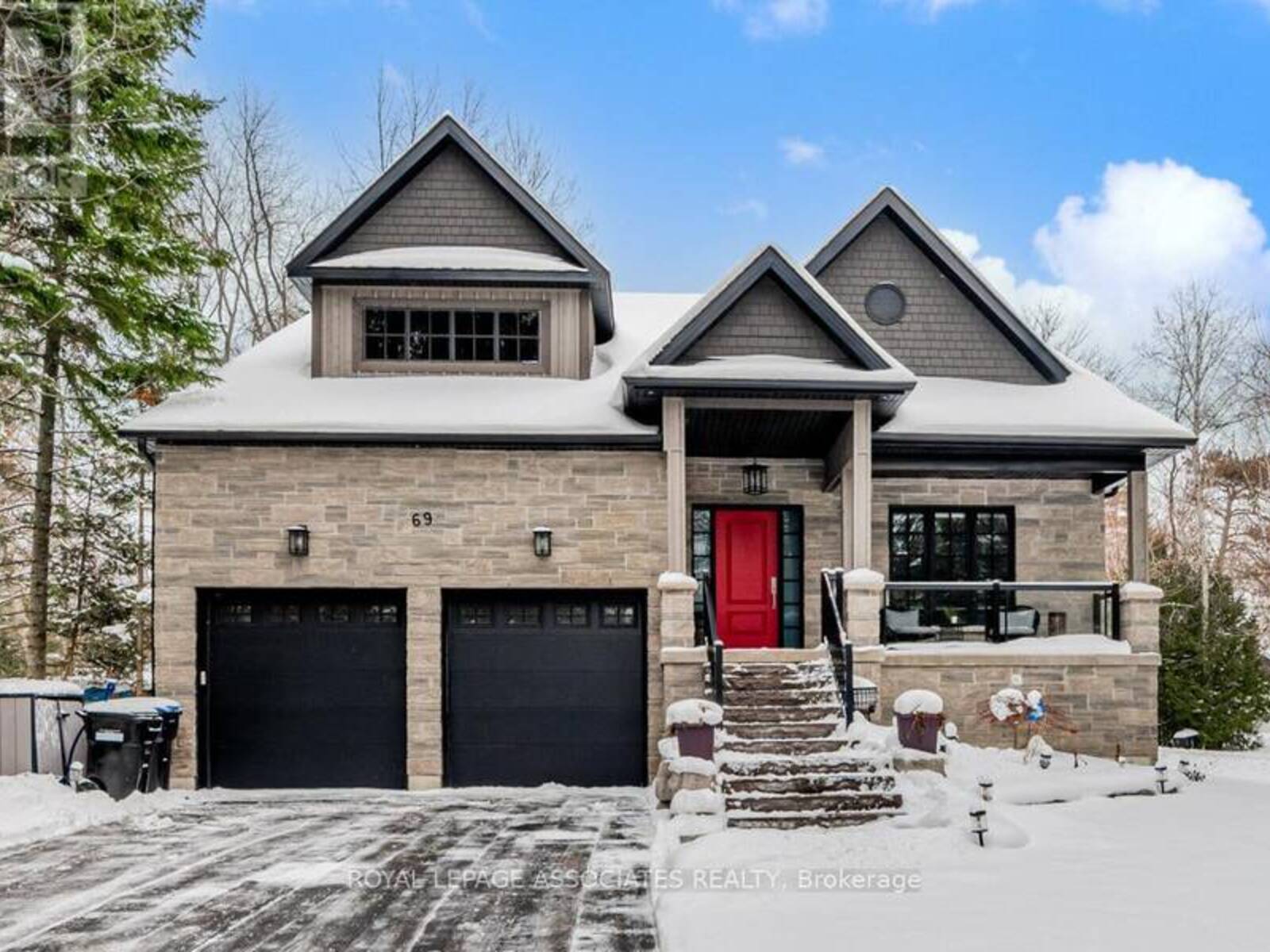 69 34TH STREET N, Wasaga Beach, Ontario L9Z 2C2