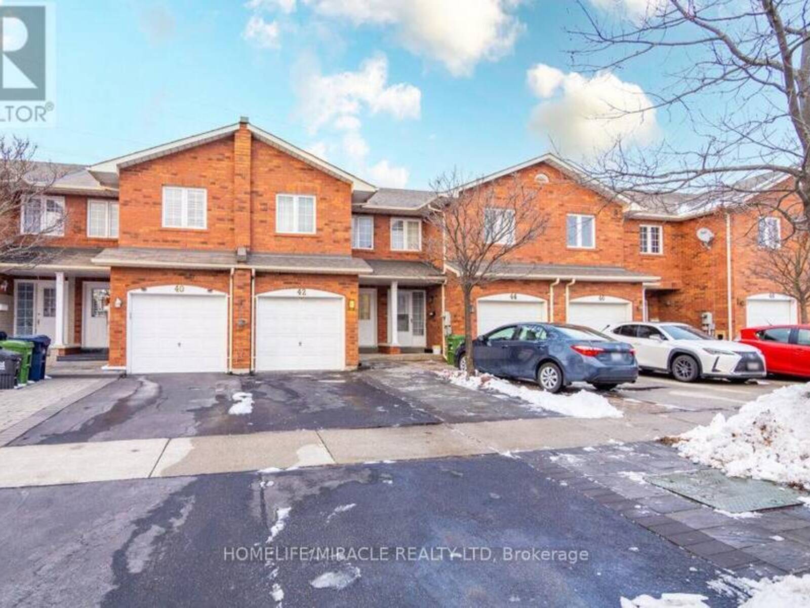 42 SUFI CRESCENT, Toronto, Ontario M4A 2X3