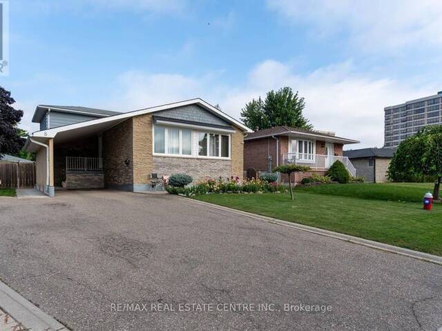 8 EDWIN DRIVE Brampton Ontario, L6Y 1A1