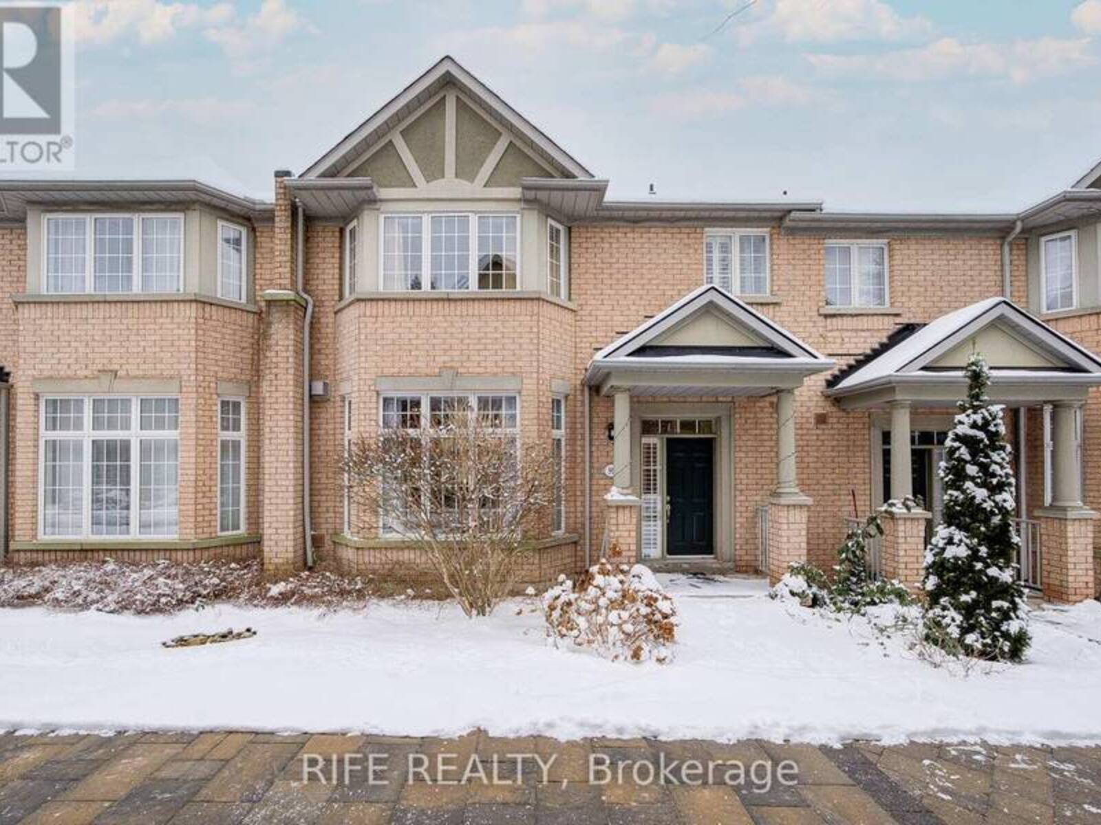 99 LEGENDS WAY, Markham, Ontario L3R 5Z9