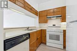 606 - 2511 LAKESHORE ROAD W | Oakville Ontario | Slide Image Nine