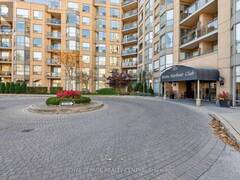 606 - 2511 LAKESHORE ROAD W Oakville Ontario, L6L 6L9