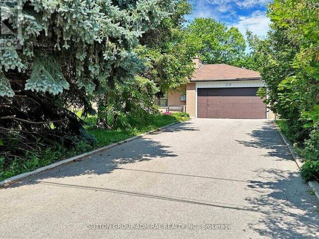 27 VAUGHAN BOULEVARD Vaughan Ontario, L4J 3N8