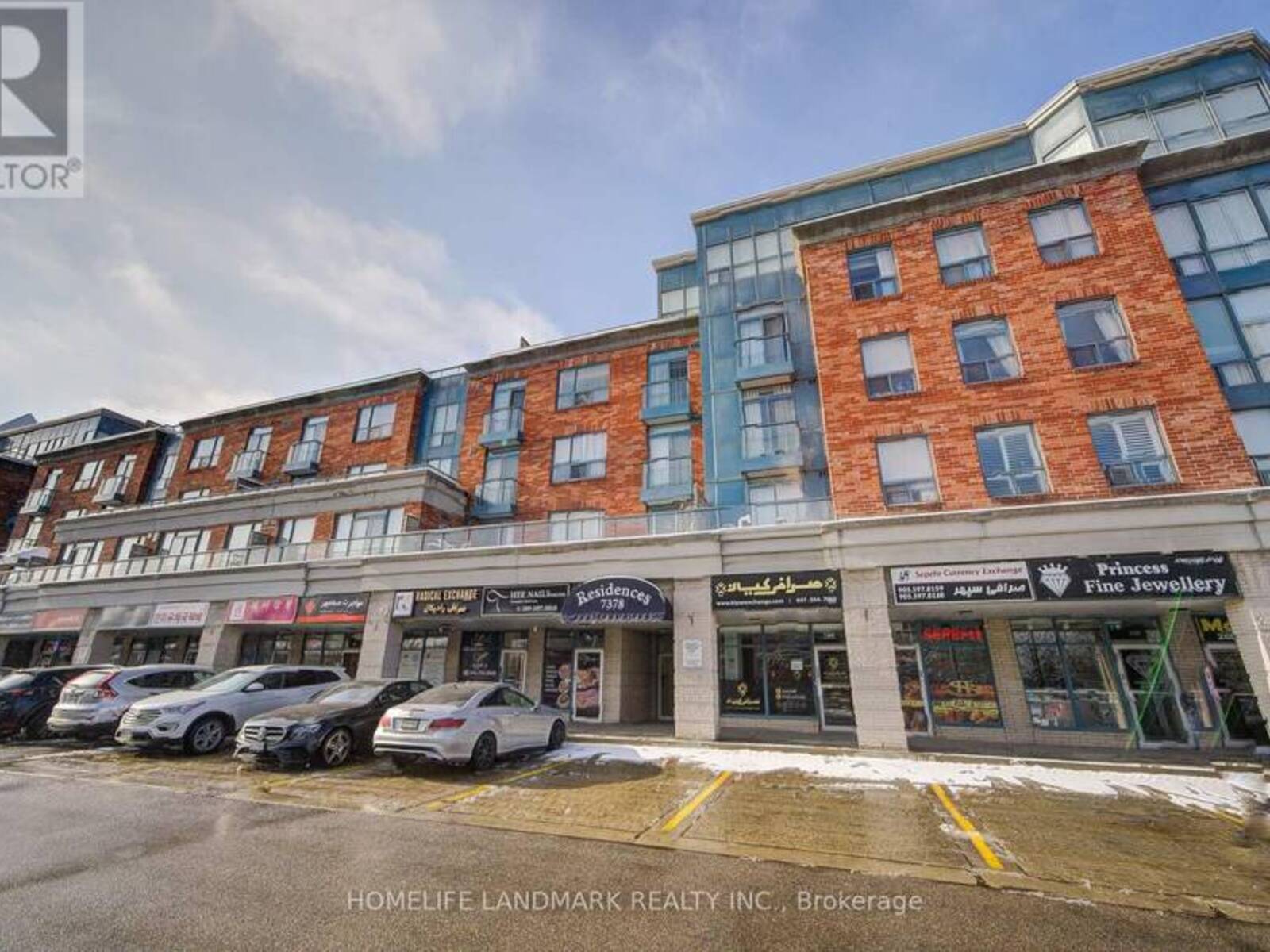 303 - 7378 YONGE STREET E, Vaughan, Ontario L4J 8J1