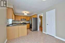 22 CARLEY CRESCENT | Barrie Ontario | Slide Image Twelve