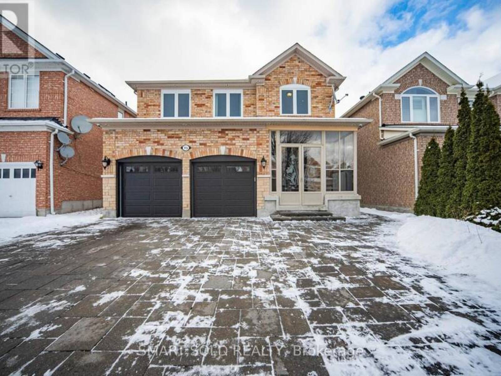 15 PAGODA DRIVE, Richmond Hill, Ontario L4E 4N4