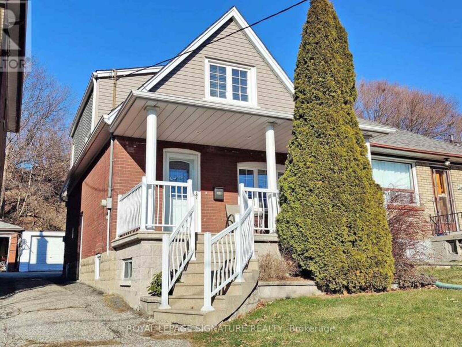 26 PRESTON ROAD, Toronto, Ontario M6E 1Y7