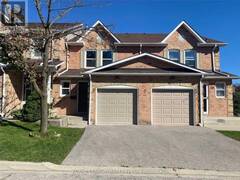 27 - 1039 CEDARGLEN GATE Mississauga Ontario, L5C 3A7