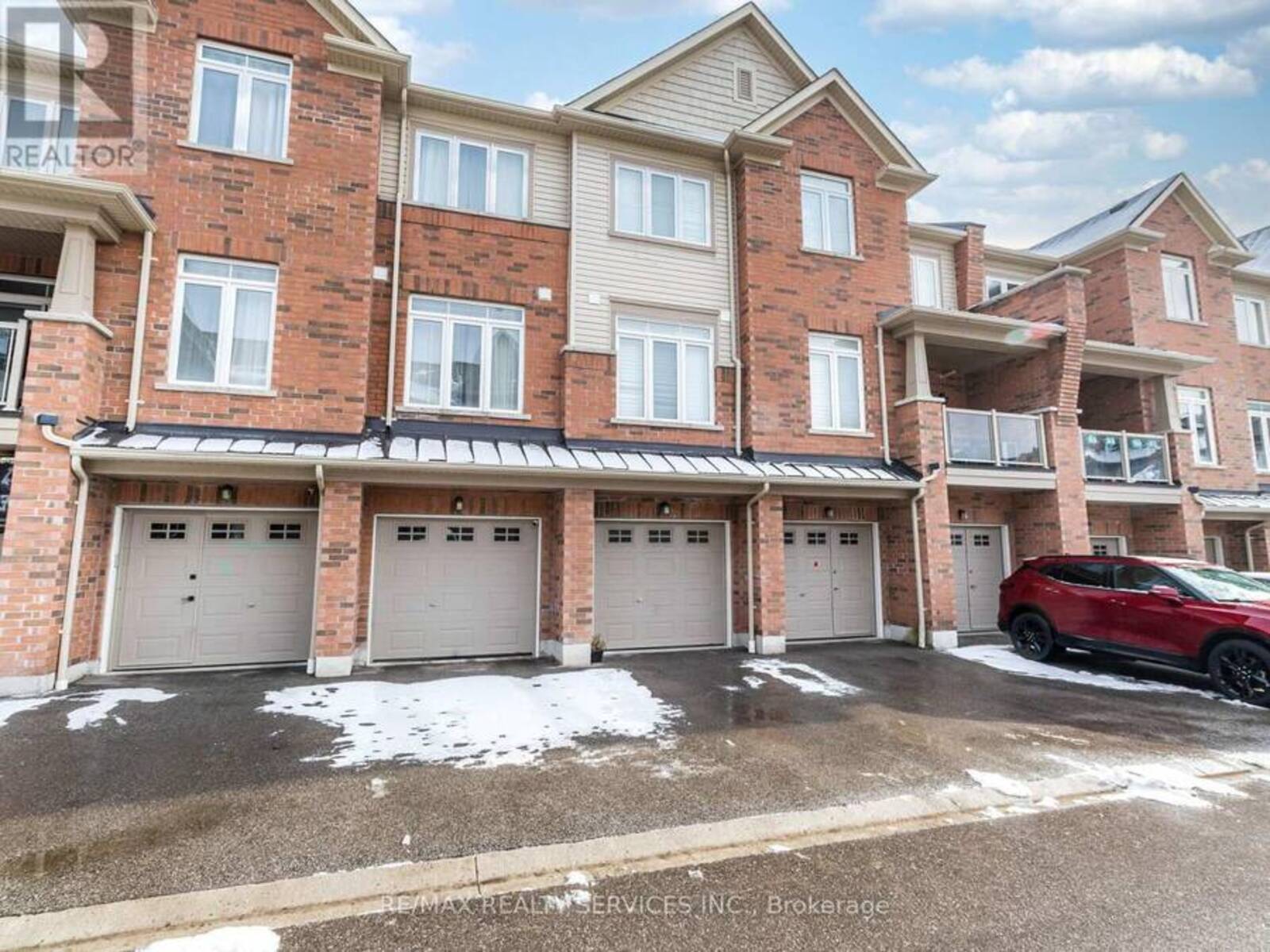 10 - 2722 WILLIAM JACKSON DRIVE, Pickering, Ontario L1X 0E6