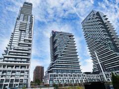 518 - 30 INN ON THE PARK DRIVE Toronto Ontario, M3C 0P7