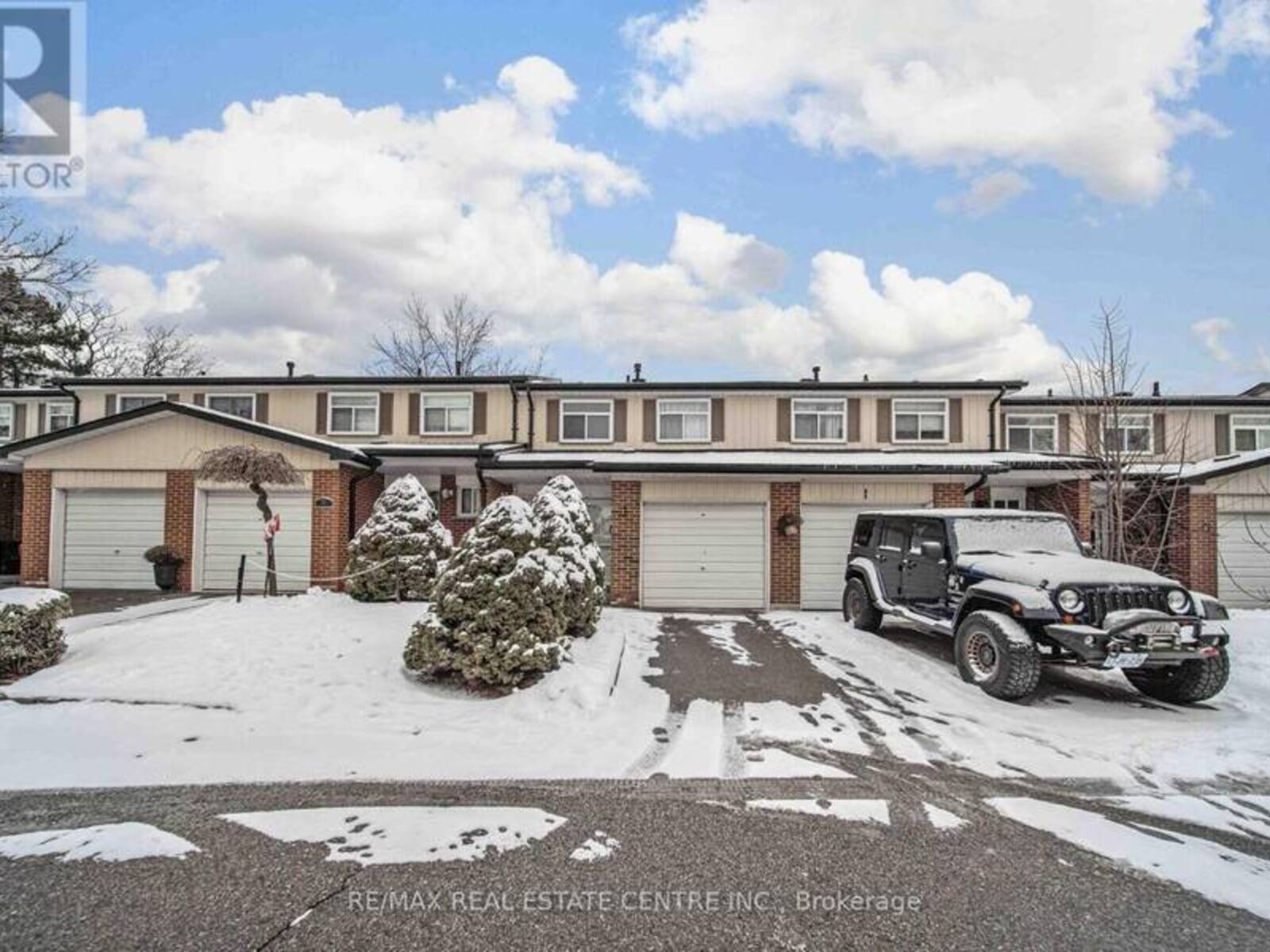 27 VODDEN COURT, Brampton, Ontario L6X 2W6