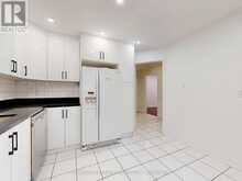 43 WILLIAM HONEY CRESCENT | Markham Ontario | Slide Image Nine