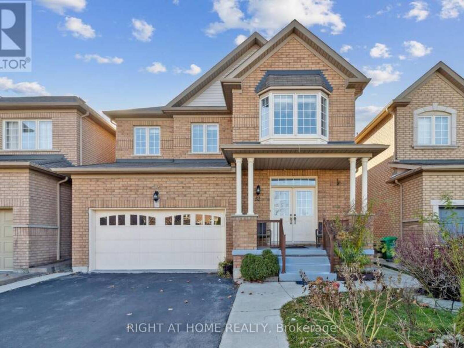 52 RUNNYMEDE CRESCENT, Brampton, Ontario L6R 0L2