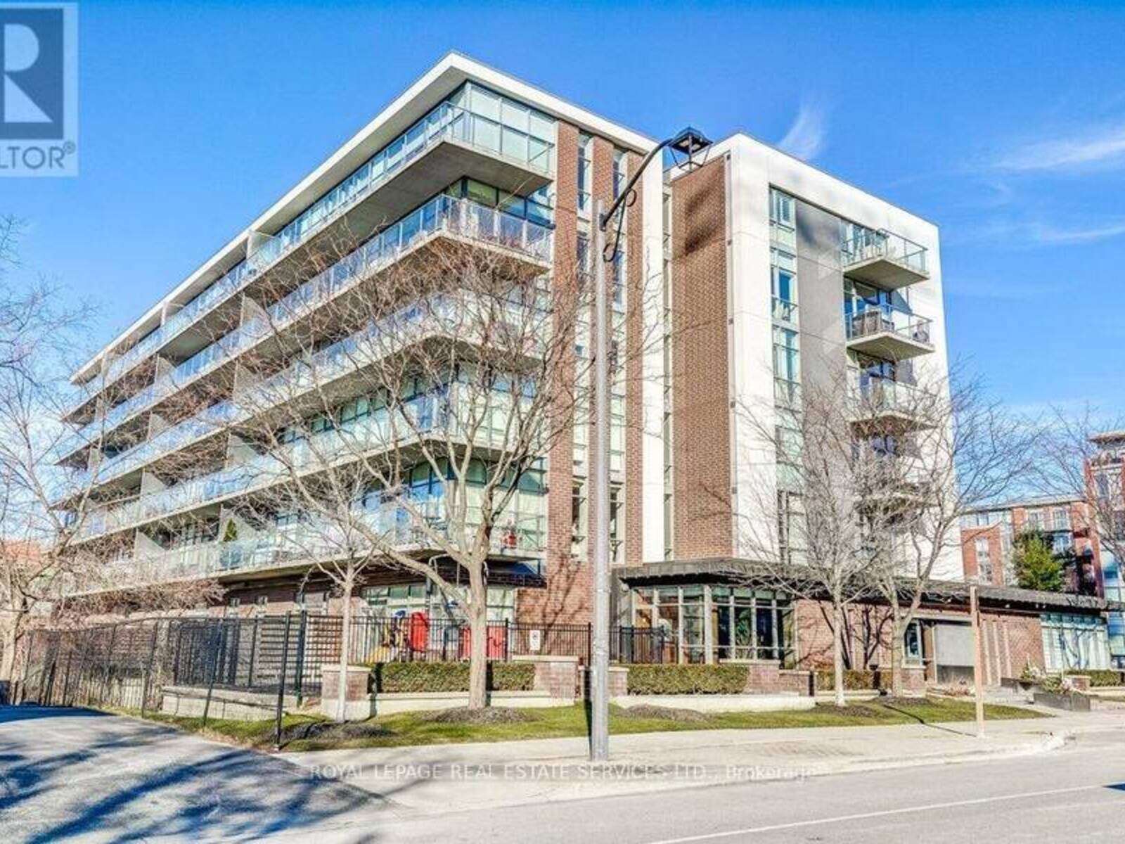 208 - 70 PORT STREET, Mississauga, Ontario L5G 4V8