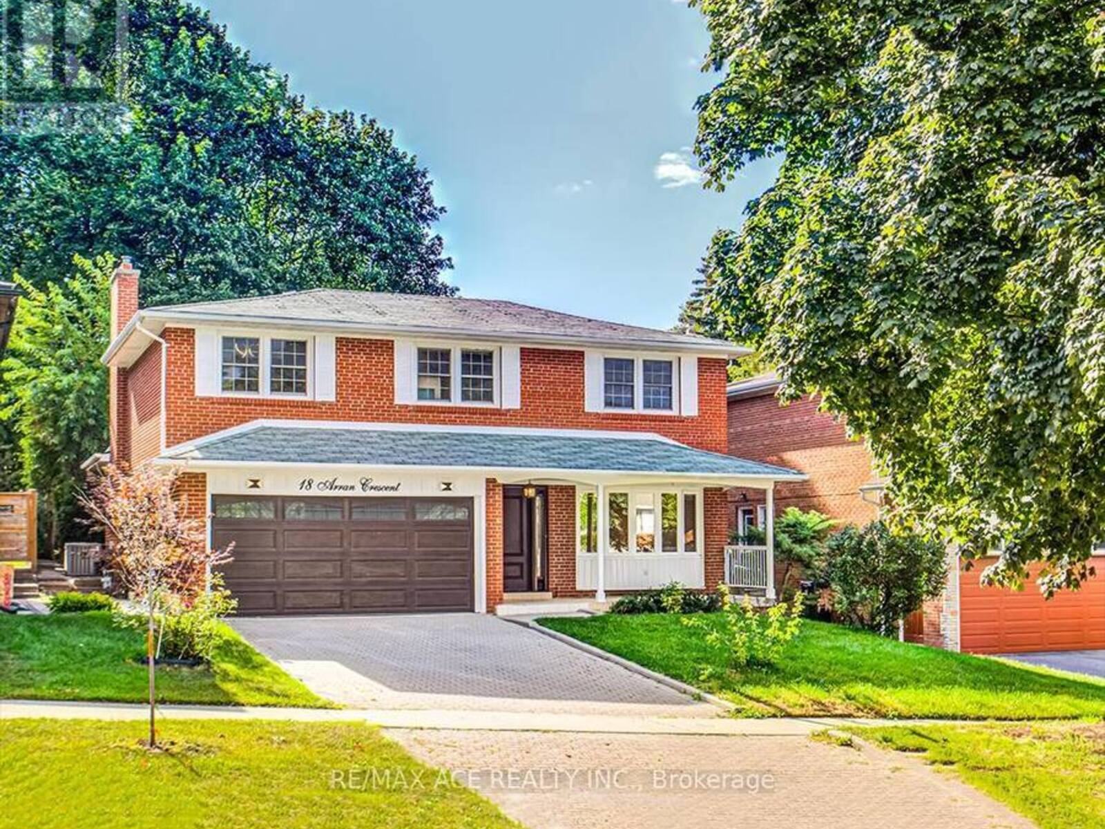 18 ARRAN CRESCENT, Toronto, Ontario M2M 2W9