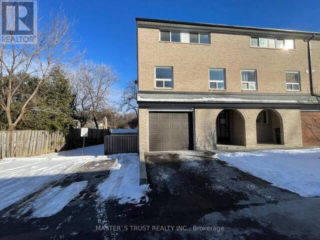 11 - 6 LISZT GATE Toronto Ontario, M2H 1G7