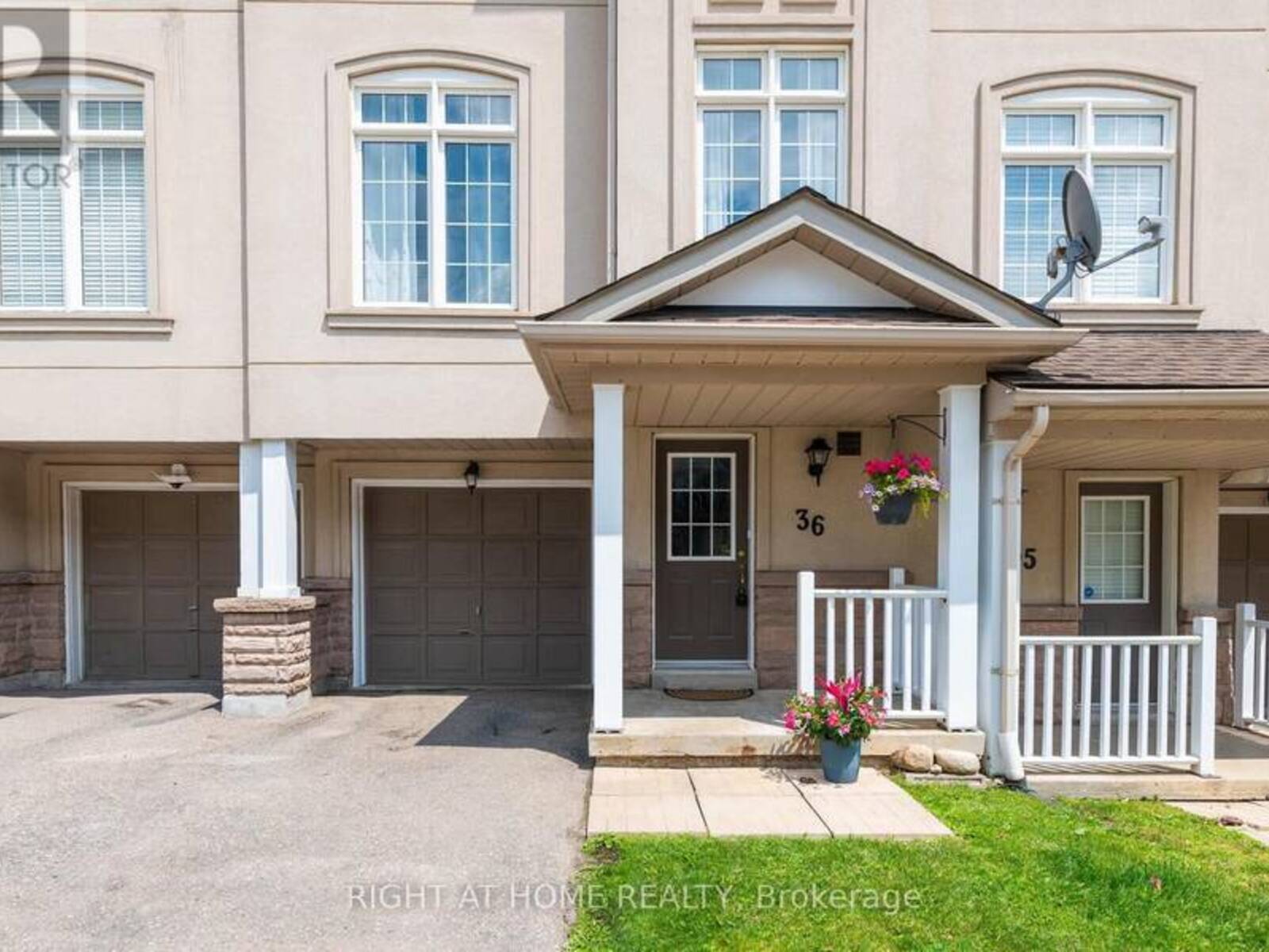 36 - 10 POST OAK DRIVE, Richmond Hill, Ontario L4E 4H8