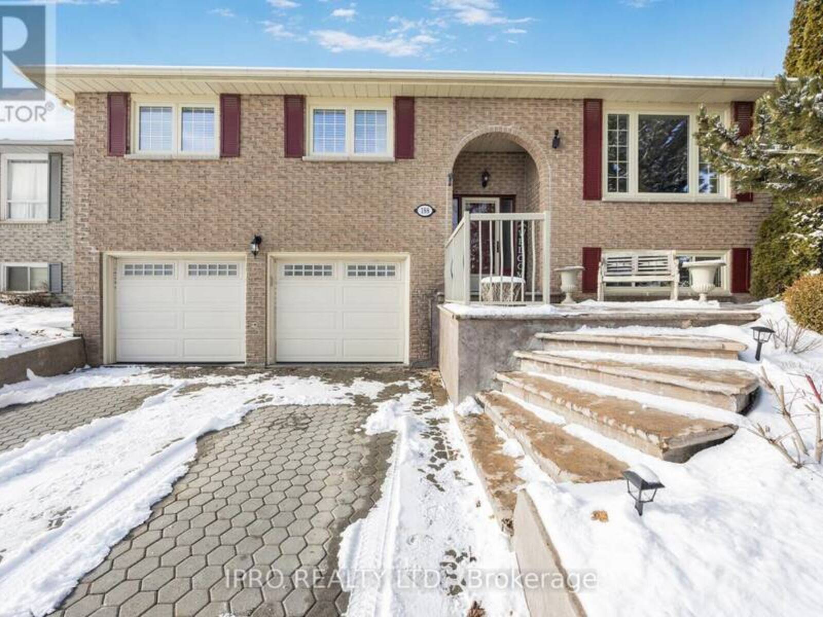 188 MELBOURNE DRIVE, Bradford West Gwillimbury, Ontario L3Z 2W2