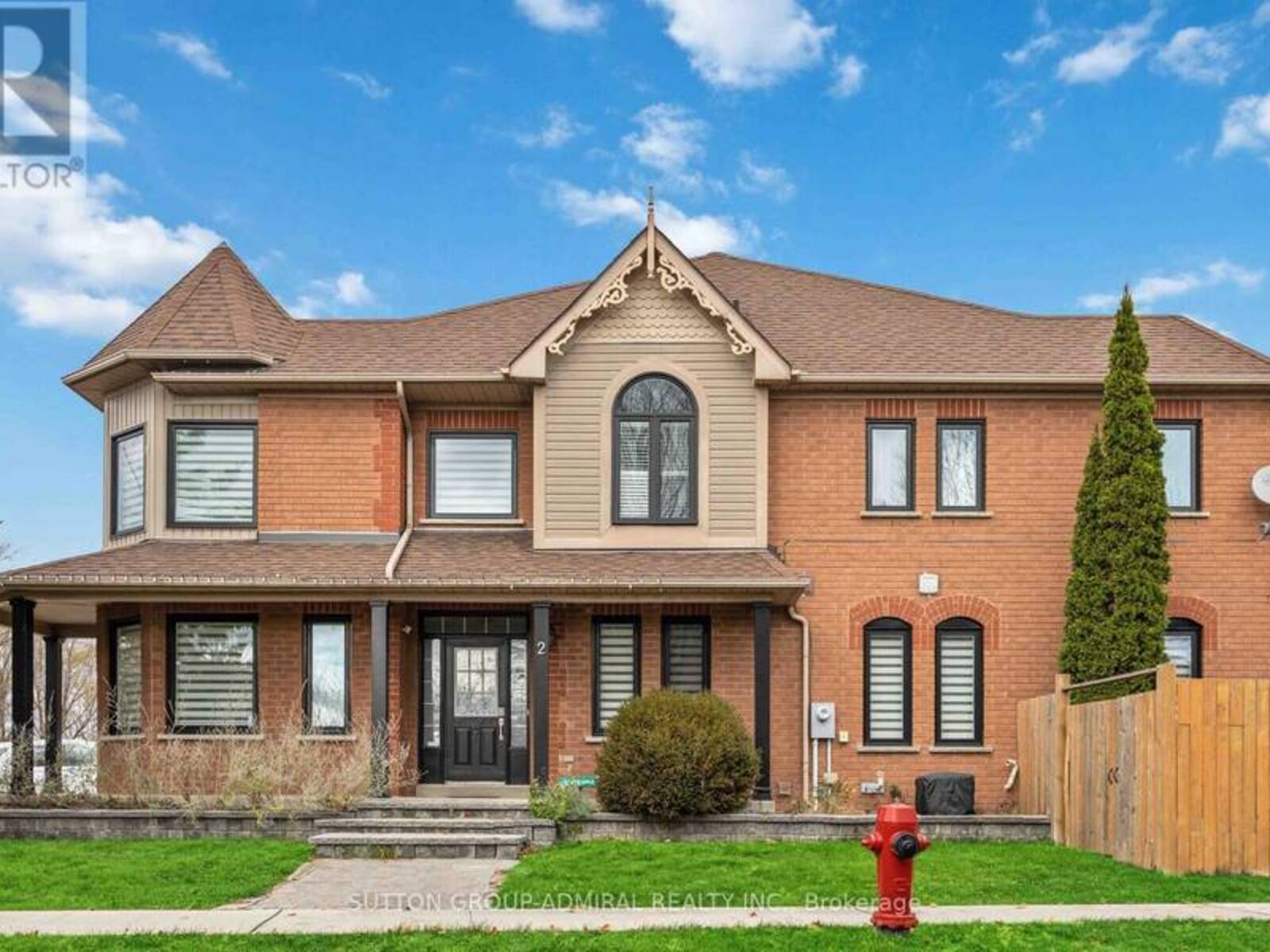 2 MUGFORD ROAD, Aurora, Ontario L4G 7H3