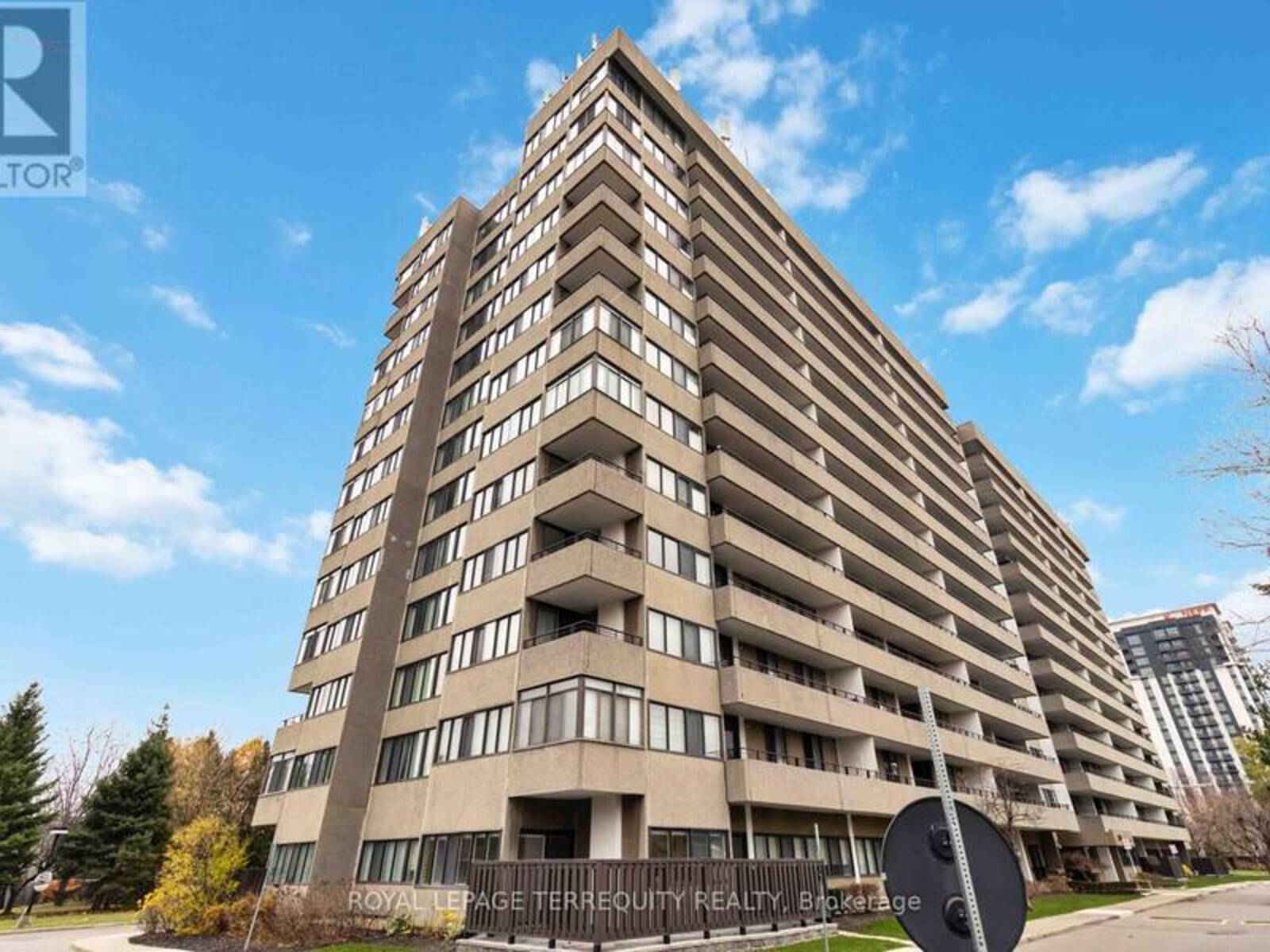 909 - 1300 MISSISSAUGA VALLEY BOULEVARD, Mississauga, Ontario L5A 3S8