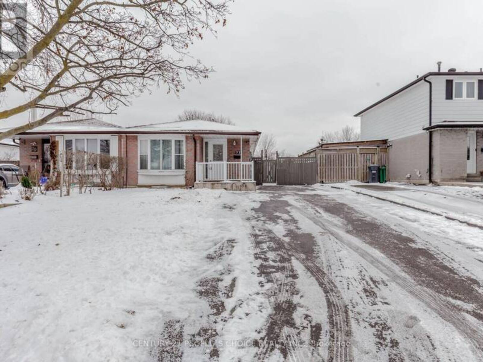 77 GULLIVER CRESCENT, Brampton, Ontario L6S 1T1