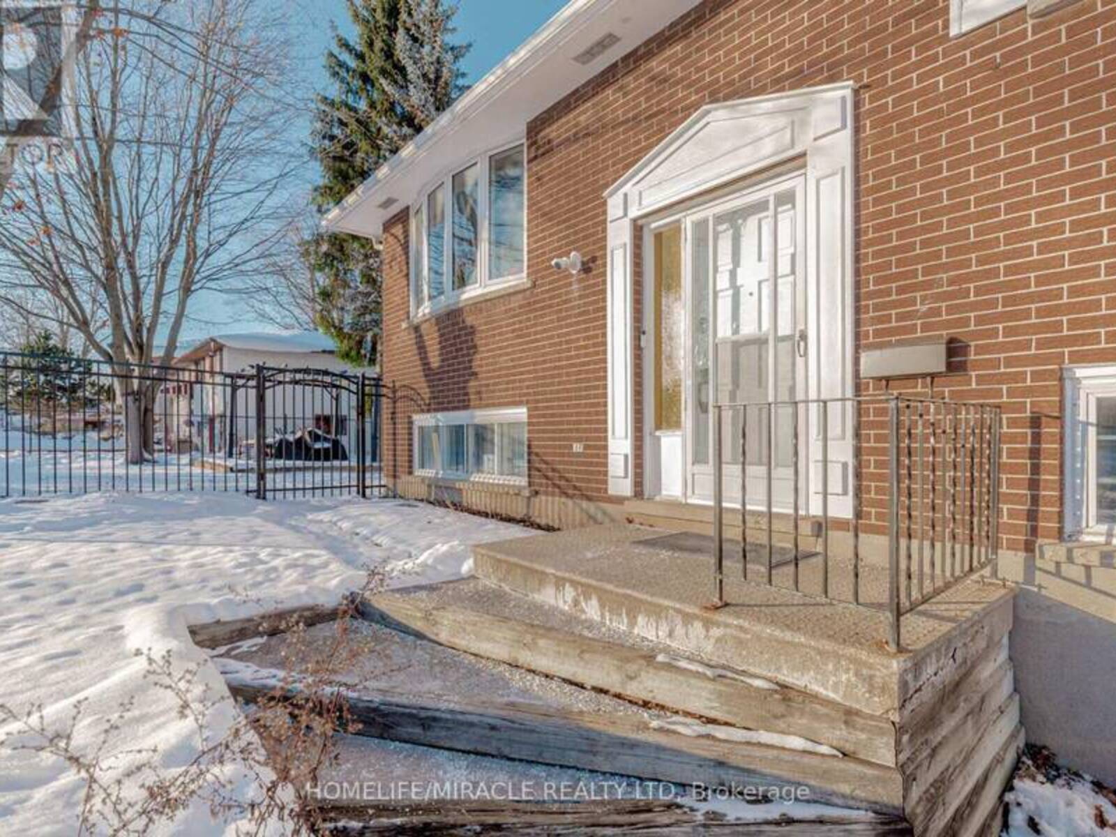 512 GLENDENE CRESCENT, Waterloo, Ontario N2L 4P4