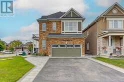 25 THOMAS PHILLIPS DRIVE | Aurora Ontario | Slide Image One