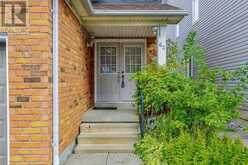 63 BILLINGSLEY CRESCENT | Markham Ontario | Slide Image Three