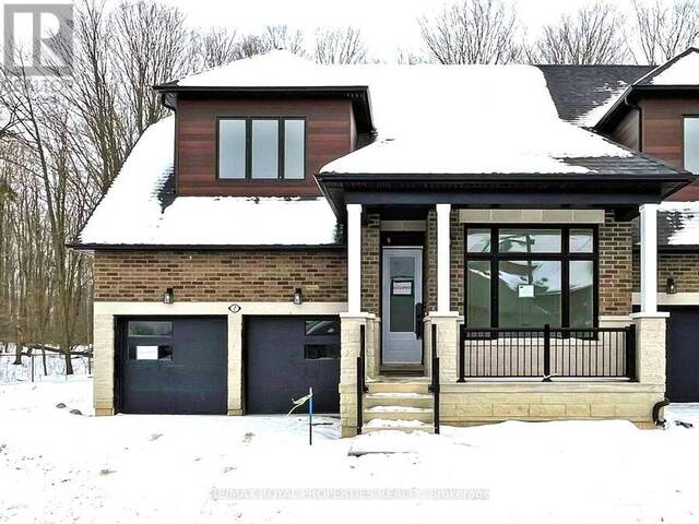 7 VERN ROBERTSON GATE Uxbridge Ontario, L9P 0C1