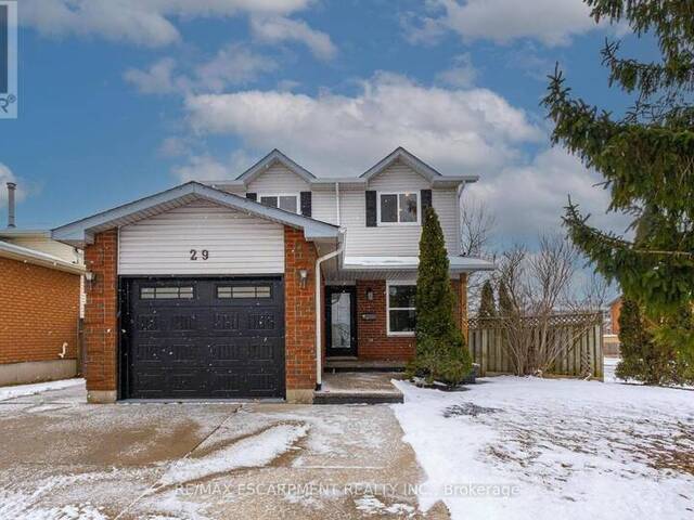 29 FEATHERWOOD CRESCENT Hamilton Ontario, L8J 3P6