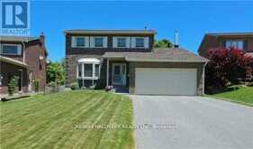 213 HAMPTON COURT | Newmarket Ontario | Slide Image One