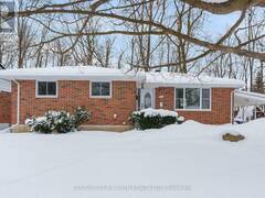 23 ALEXANDER AVENUE Barrie Ontario, L4M 2B5