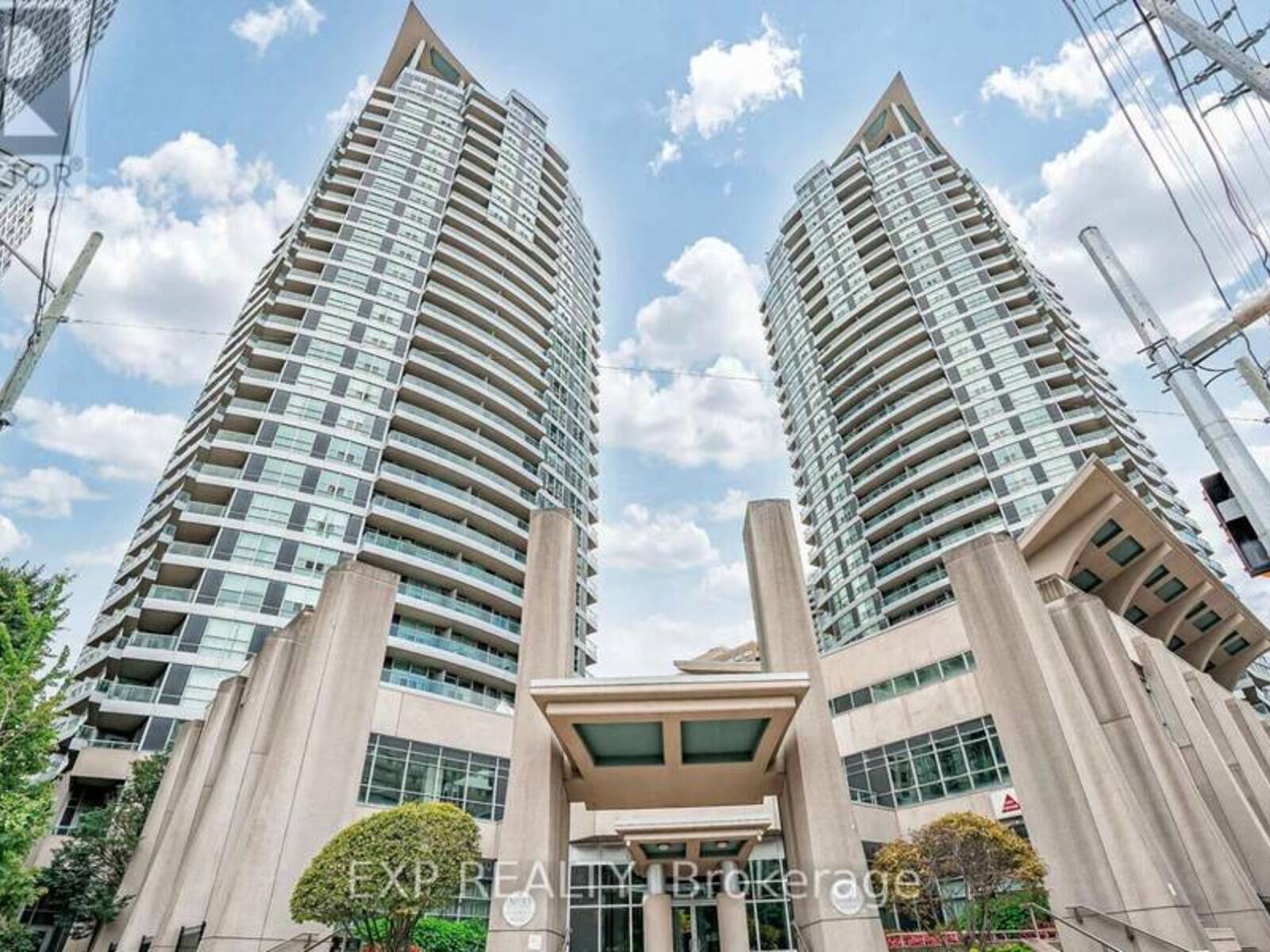 310 - 33 ELM DRIVE W, Mississauga, Ontario L5B 4M2