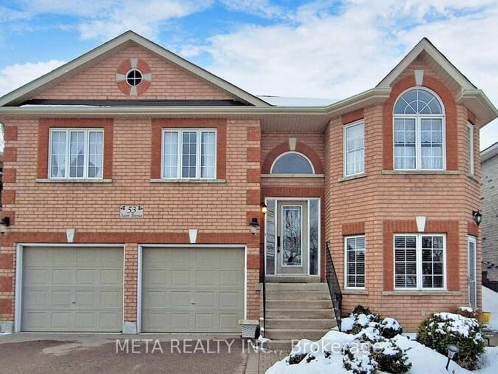 53 SAINT AVENUE, Bradford West Gwillimbury, Ontario L3Z 3H7