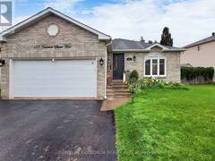 133 HANMER STREET W Barrie Ontario, L4N 7T3