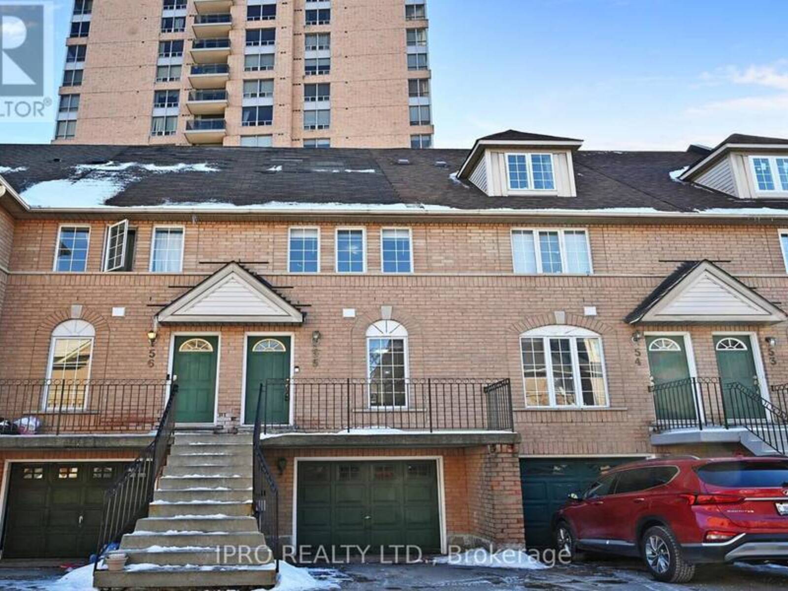 55 - 75 STRATHAVEN DRIVE, Mississauga, Ontario L5R 3W1