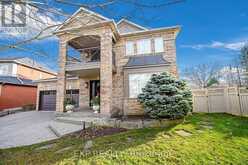 2476 HEMMFORD DRIVE | Oakville Ontario | Slide Image Two