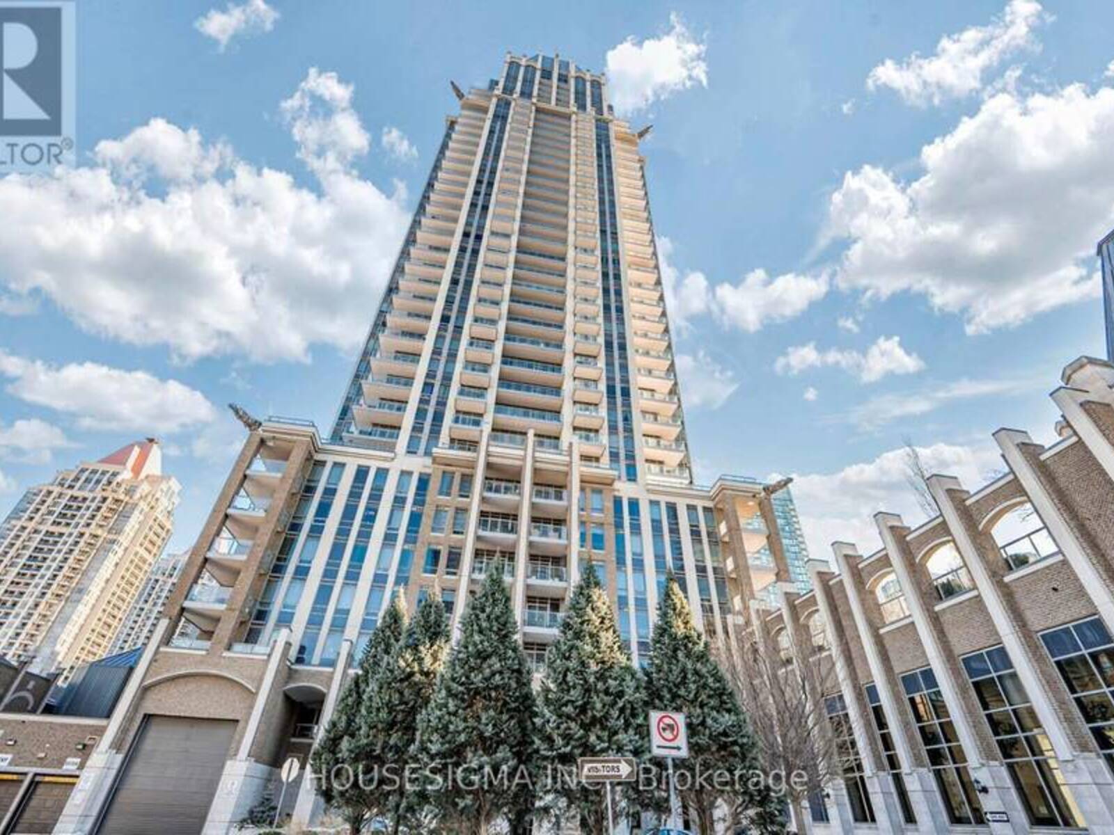 202 - 388 PRINCE OF WALES DRIVE, Mississauga, Ontario L5B 0A1